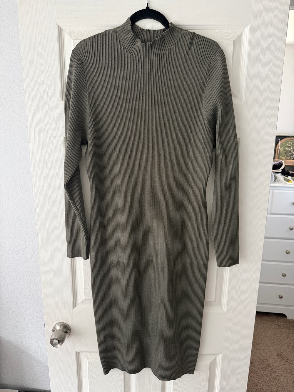 H&M Ribbed Long Sleeve Midi Dress - Olive